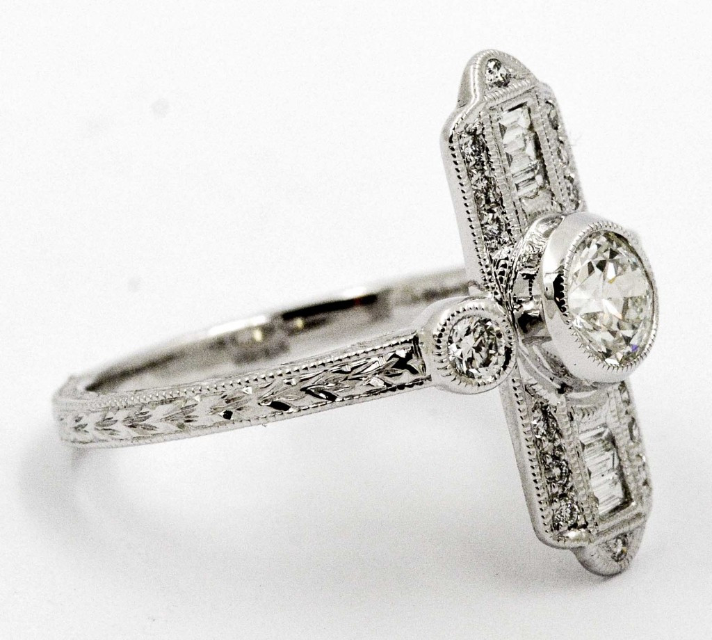 Diamond Alternative Engagement Ring
 3 Stunning Alternatives to the Traditional Diamond