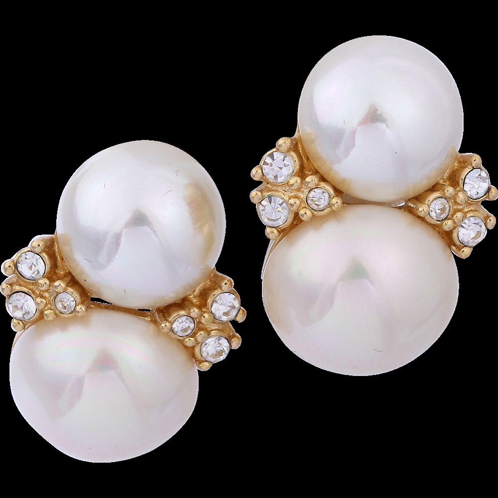 Dior Double Pearl Earrings
 Vintage Christain Dior Double Faux Pearl Stud Bridal