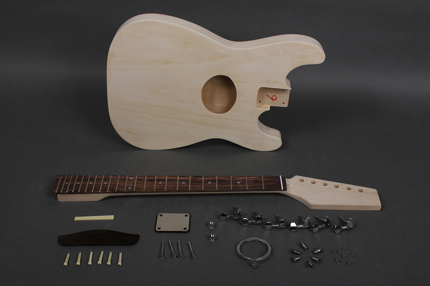 best diy guitar kits        
        <figure class=