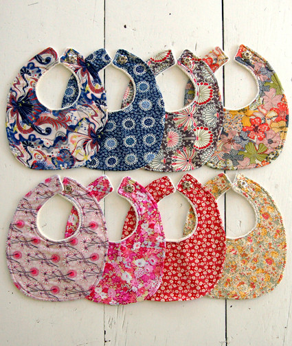 DIY Baby Bib
 delightful DIY liberty baby bibs