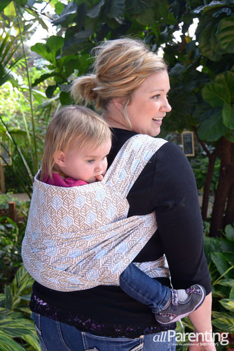 DIY Baby Carrier
 How to make a DIY baby carrier from a tablecloth