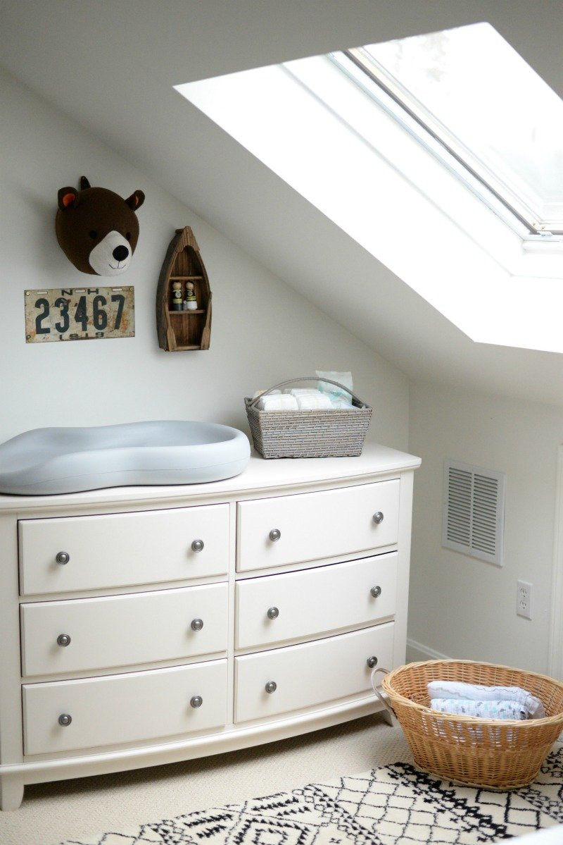 DIY Baby Clothes Organizer
 5 Tips from a New Mom on How to Organize Baby Clothes