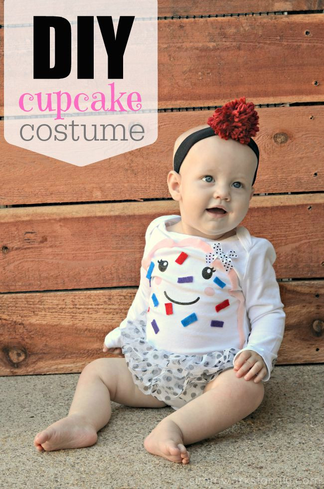 Diy Baby Costumes
 DIY Infant Cupcake Costume An Easy Way For Baby To Dress Up