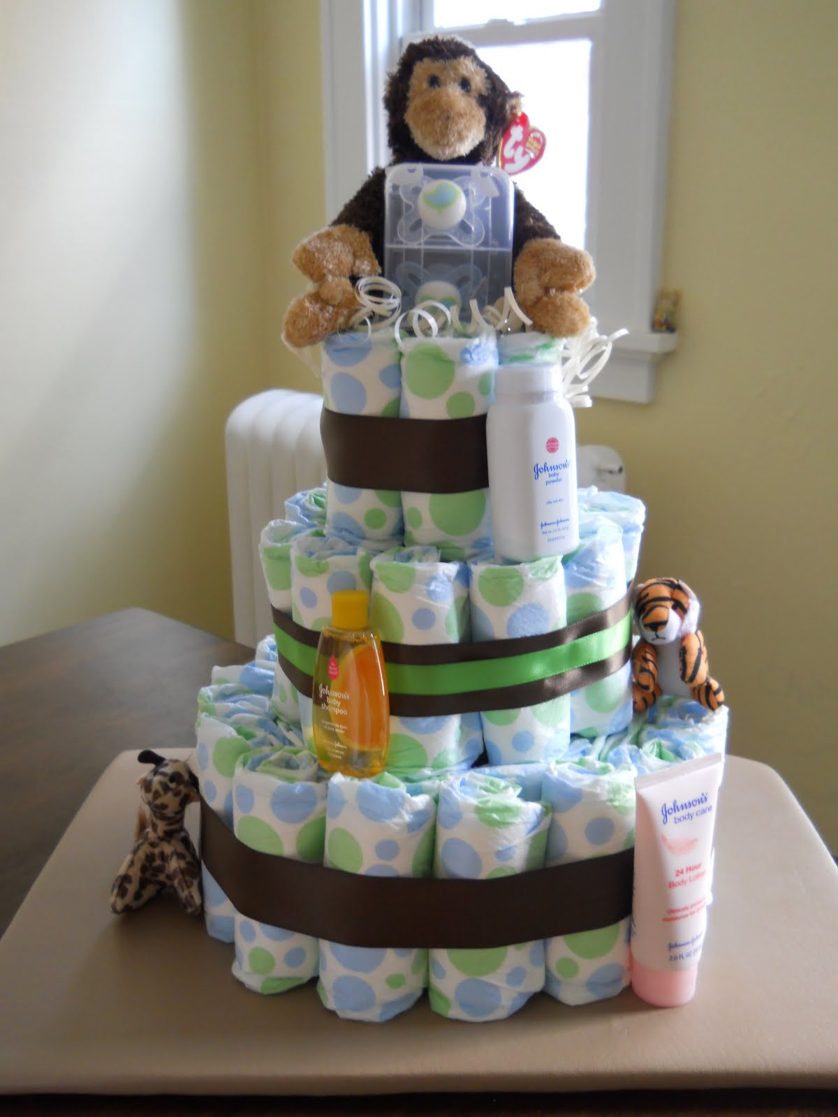 DIY Baby Diapers
 Be ing Mrs Juju DIY Diaper Cake