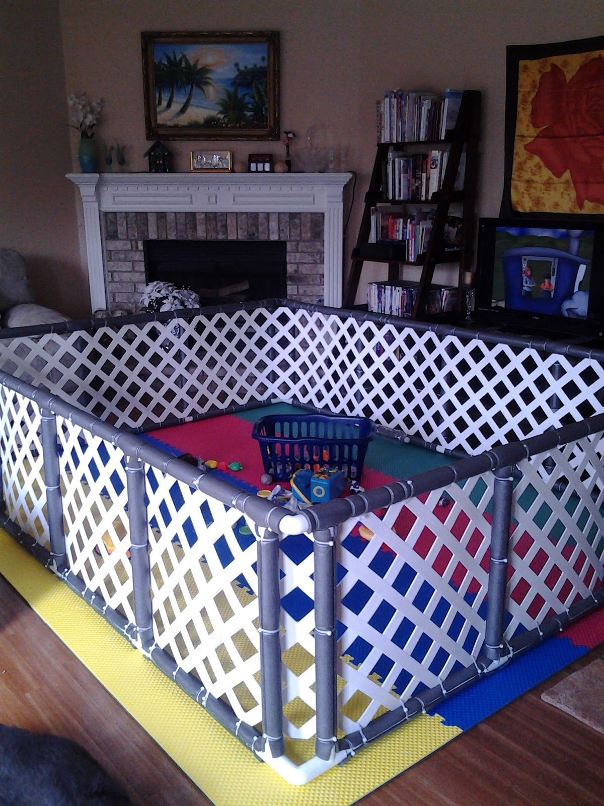 DIY Baby Play Yard
 Making of the deLUXe PlayPen
