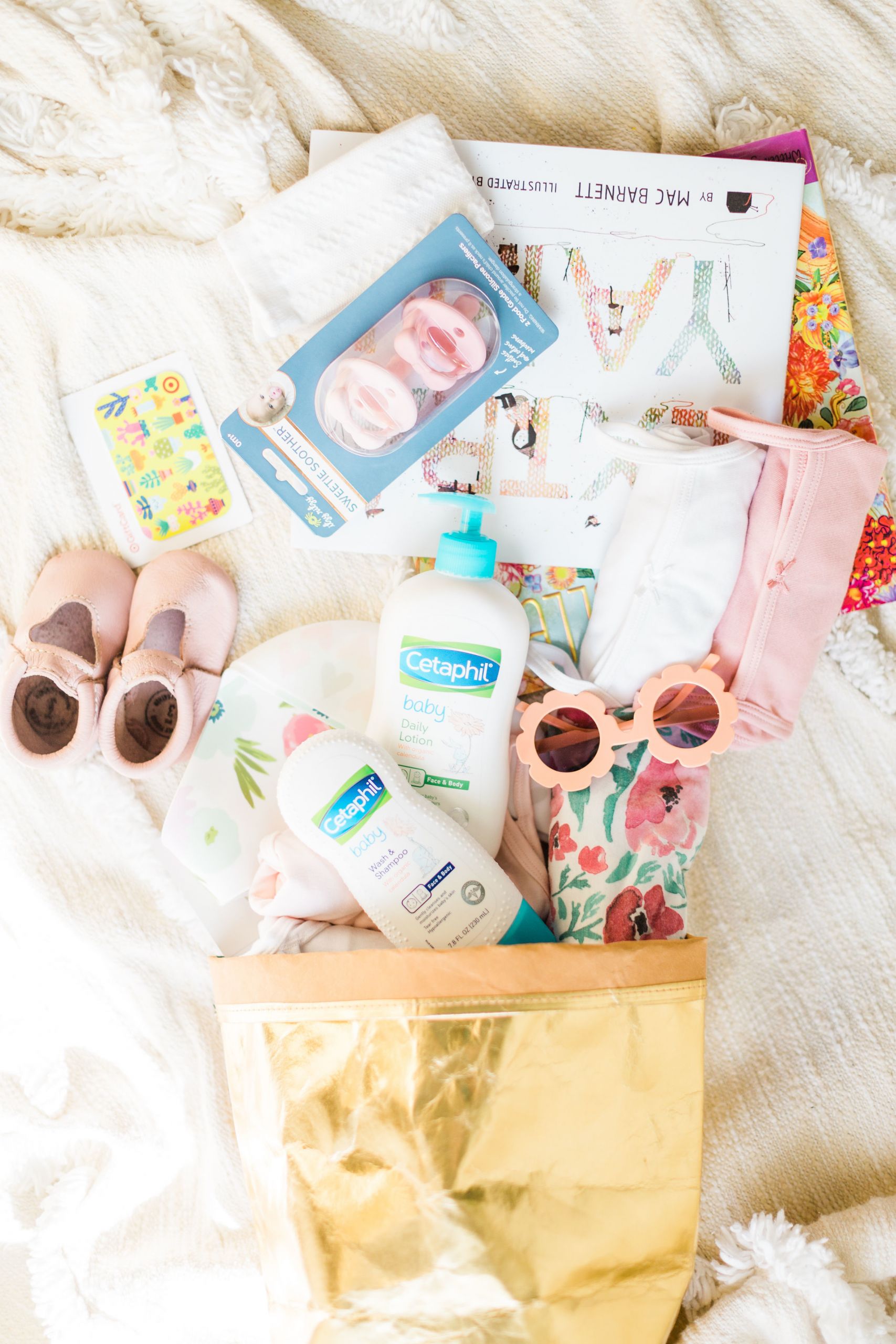 DIY Baby Shower Basket
 How to Put To her the Cutest DIY Baby Shower Gift Basket