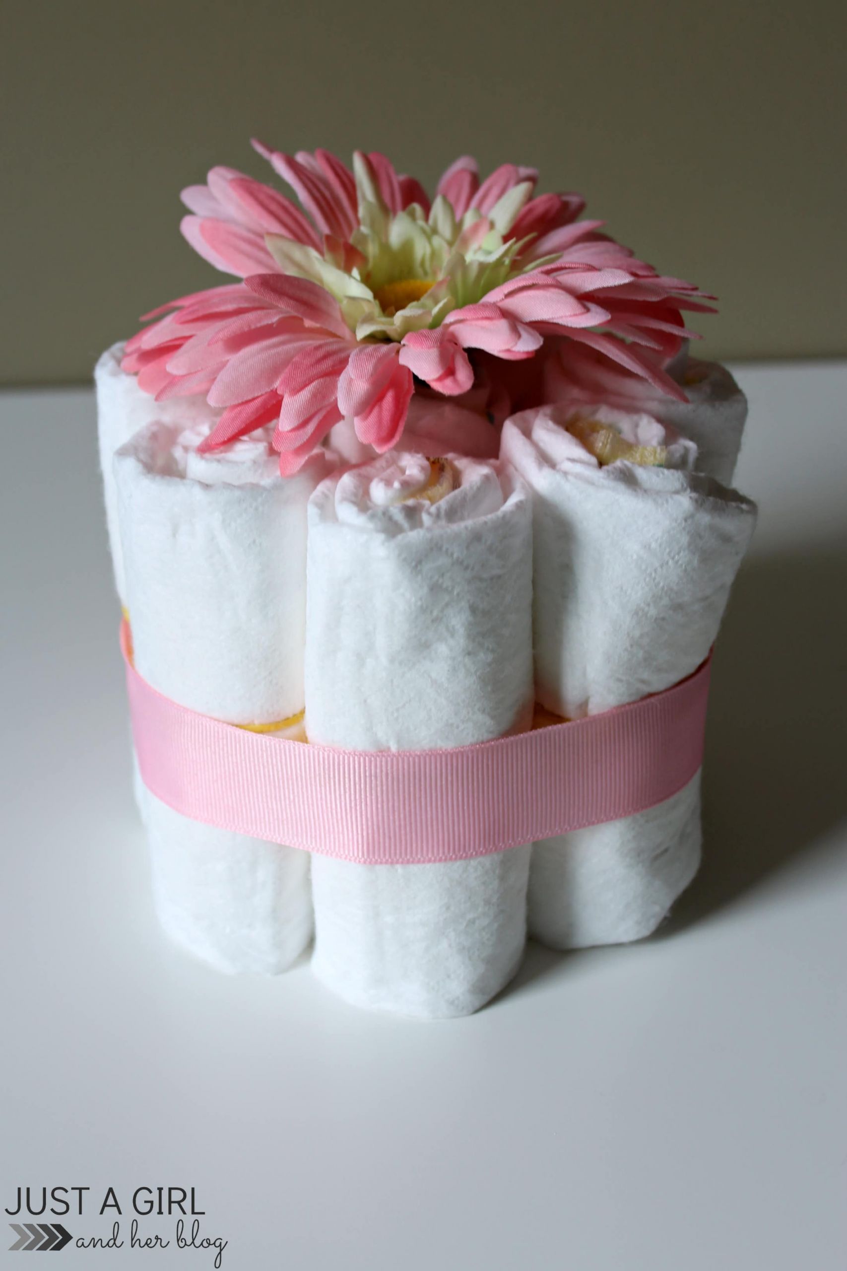 DIY Baby Shower Centerpieces For Girl
 Sweet and Simple Baby Shower Centerpieces