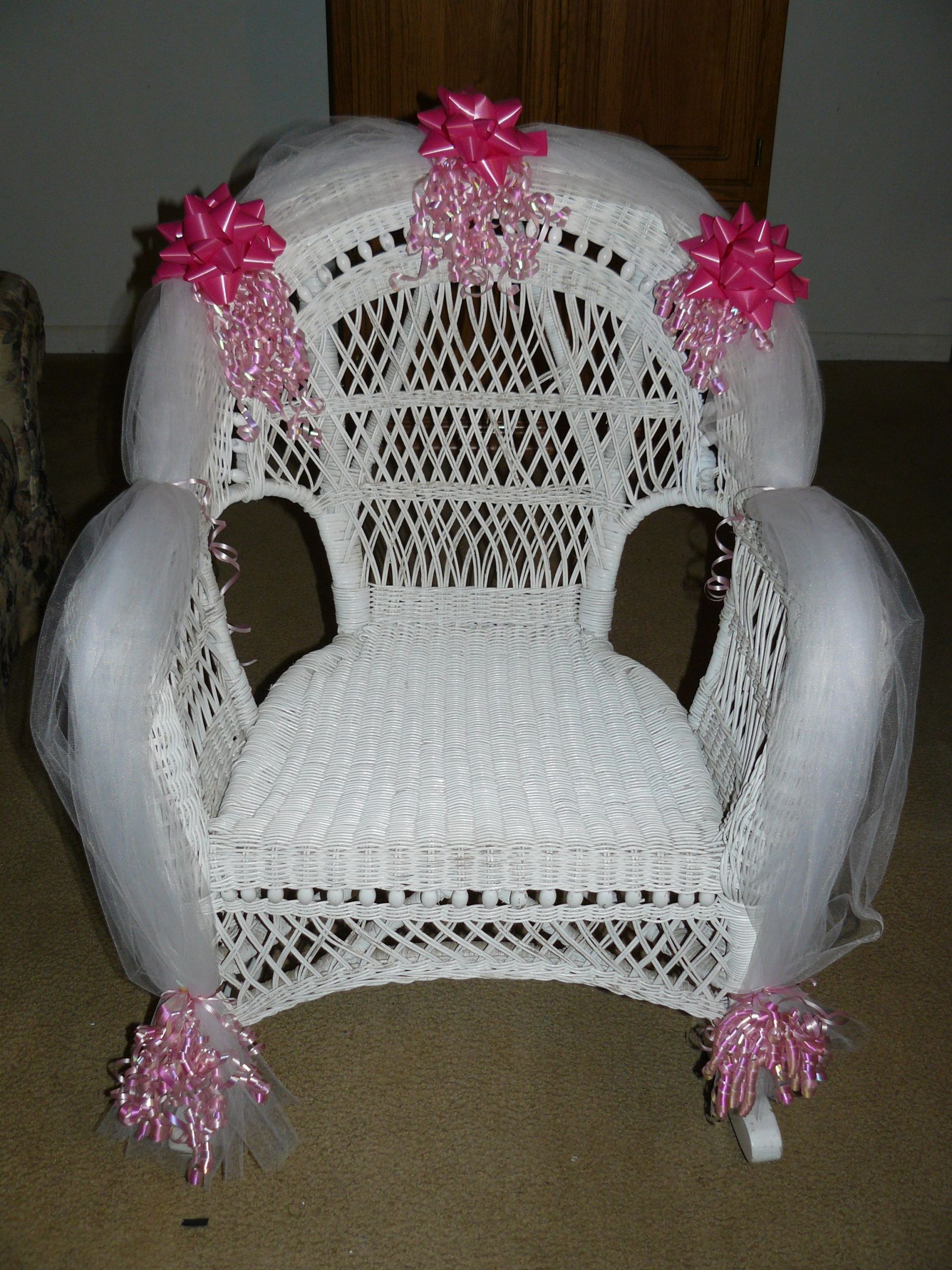 DIY Baby Shower Chair
 Baby Shower Chair for the Mother to Be