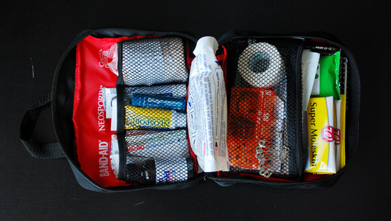DIY Backpacking First Aid Kit
 Dancing mas DIY Hiking first aid kit