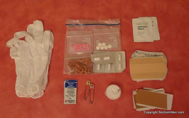 DIY Backpacking First Aid Kit
 Homemade Ultralight First Aid Kit