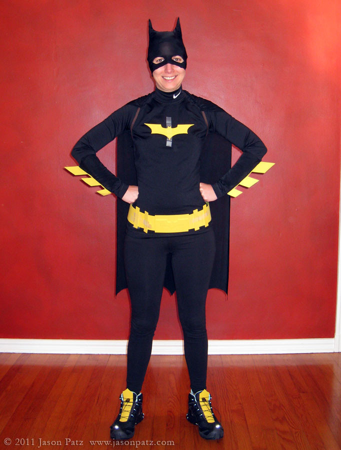 DIY Batgirl Mask
 How to Make a Quick and Easy Batwoman or Batgirl Costume