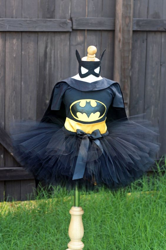 DIY Batgirl Mask
 Batgirl Super Hero Girl Tutu Costume by SocktopusCreations