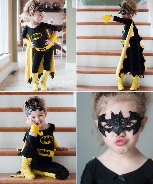 DIY Batgirl Mask
 diy batman and batgirl costume