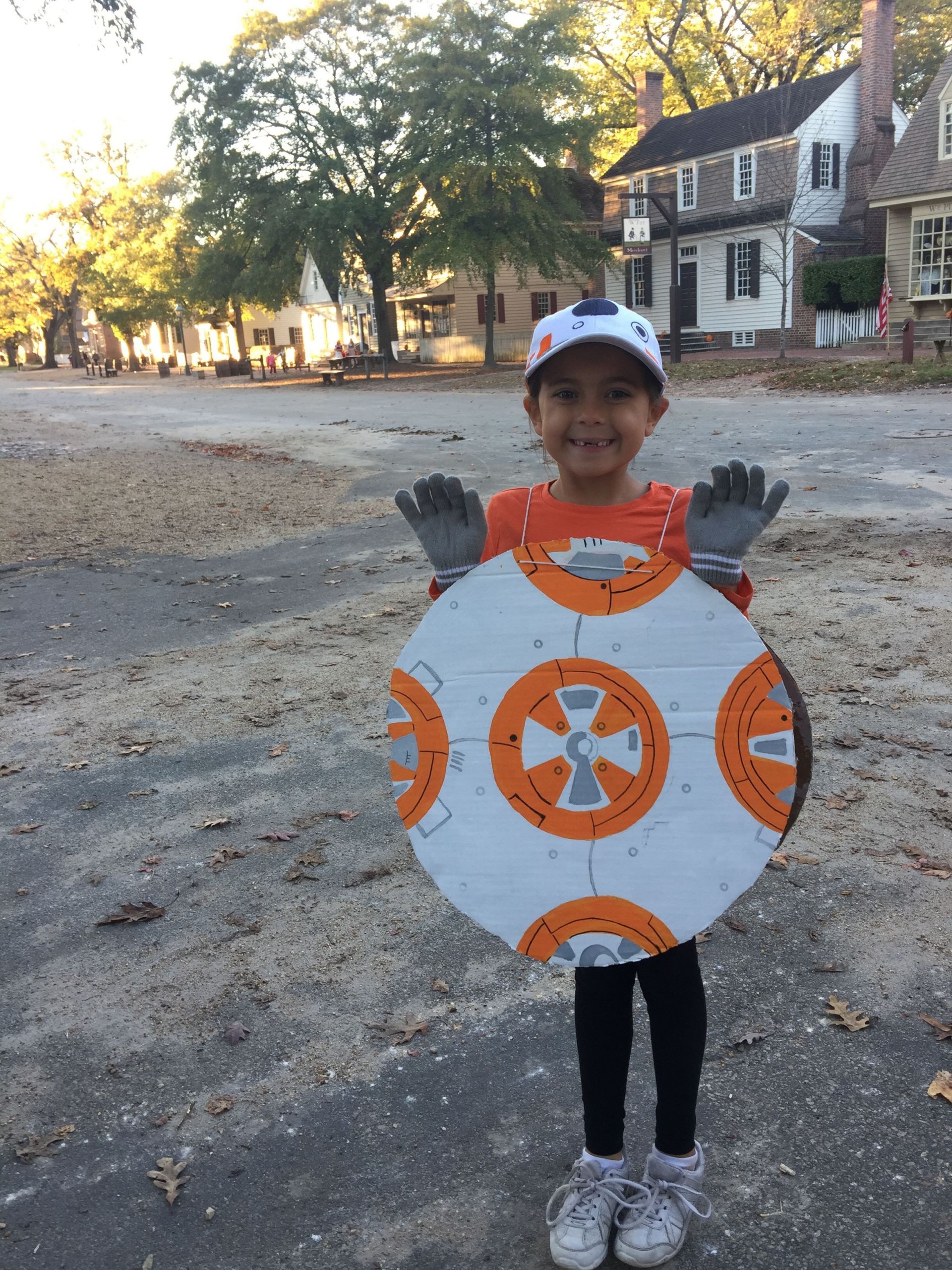 DIY Bb8 Costume
 DIY BB8 Costume