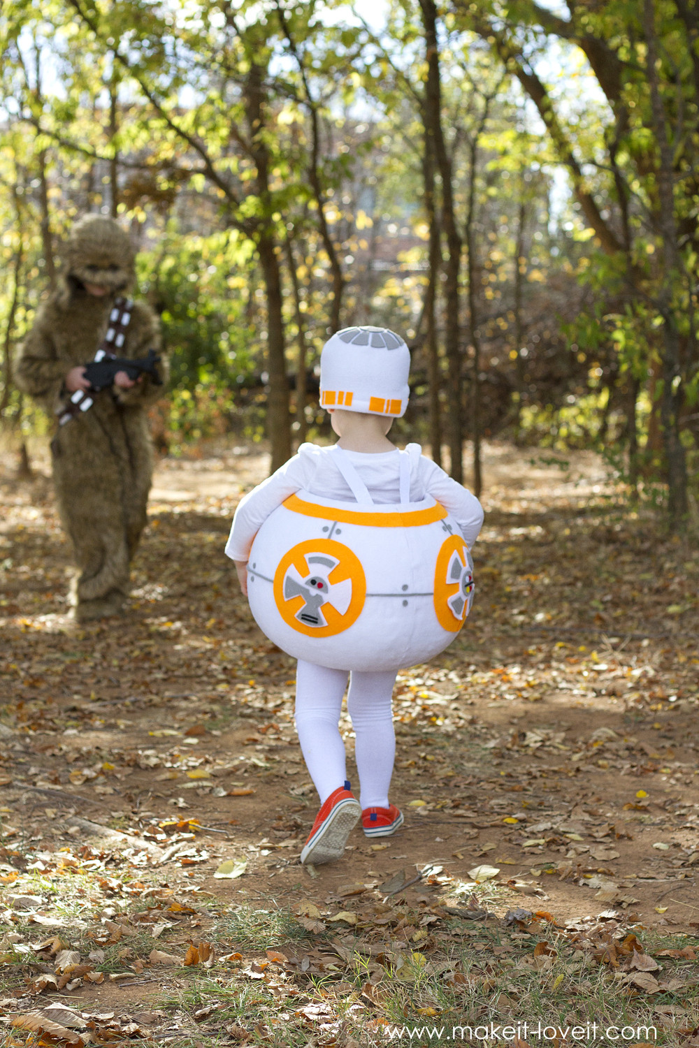 DIY Bb8 Costume
 How to make a "BB8" STAR WARS Costume