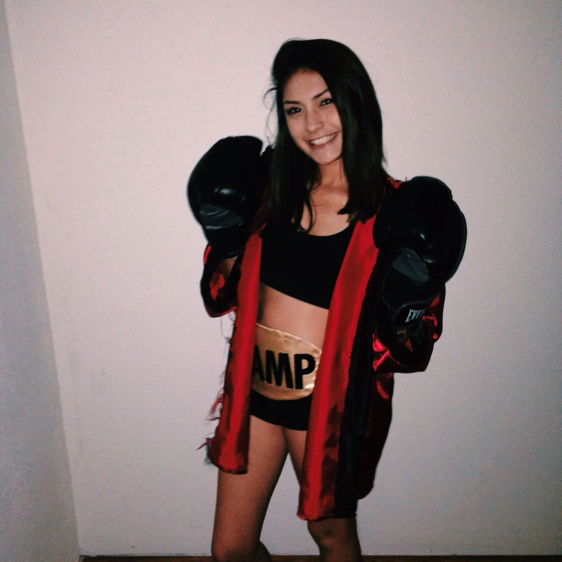 DIY Boxer Costume
 Boxer chic Halloween costume teenager costume girl