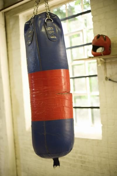 DIY Boxing Bag
 How to Make a Homemade Punching Bag