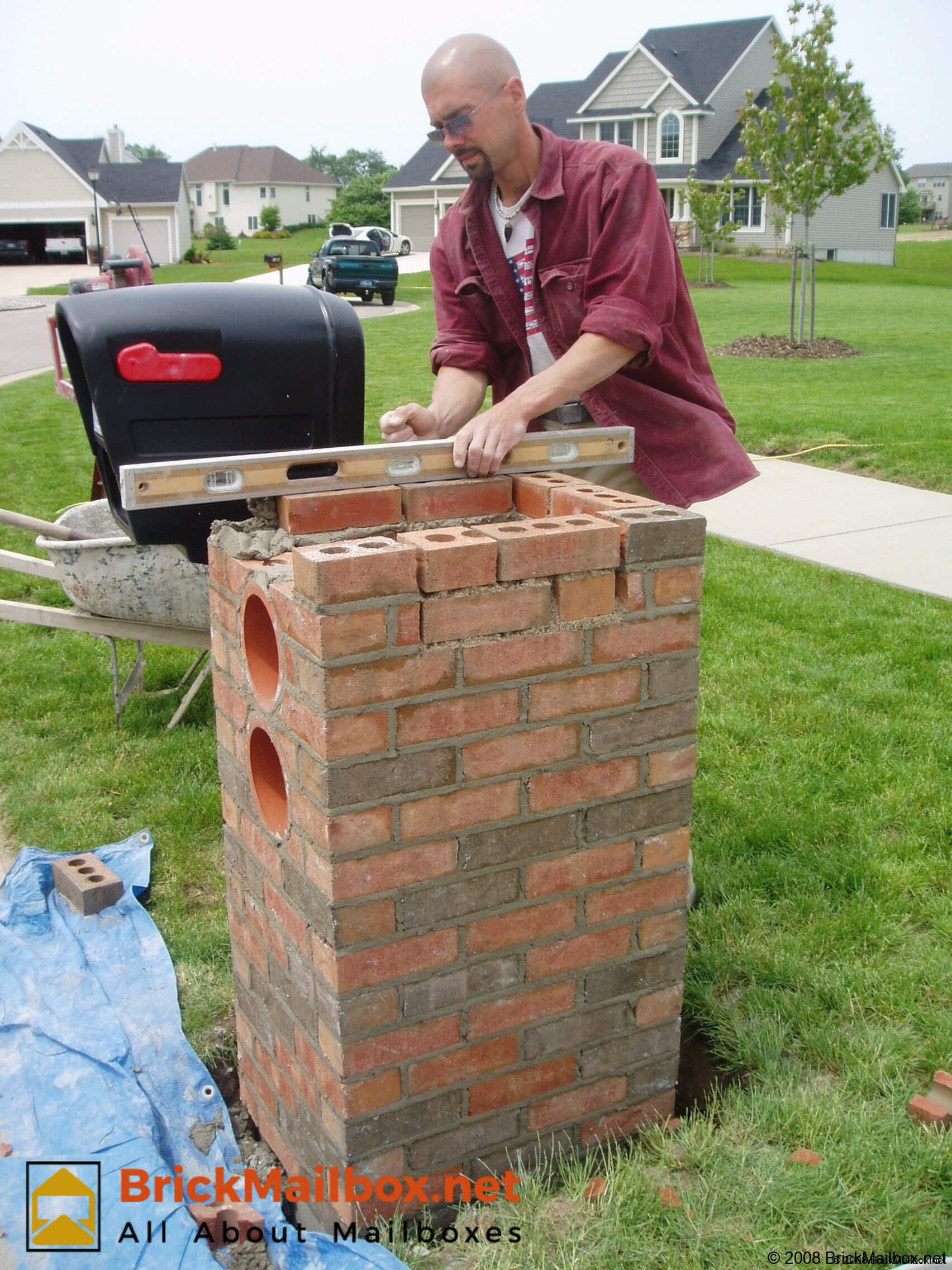 DIY Brick Mailbox
 How to build a brick mailbox like a top professional