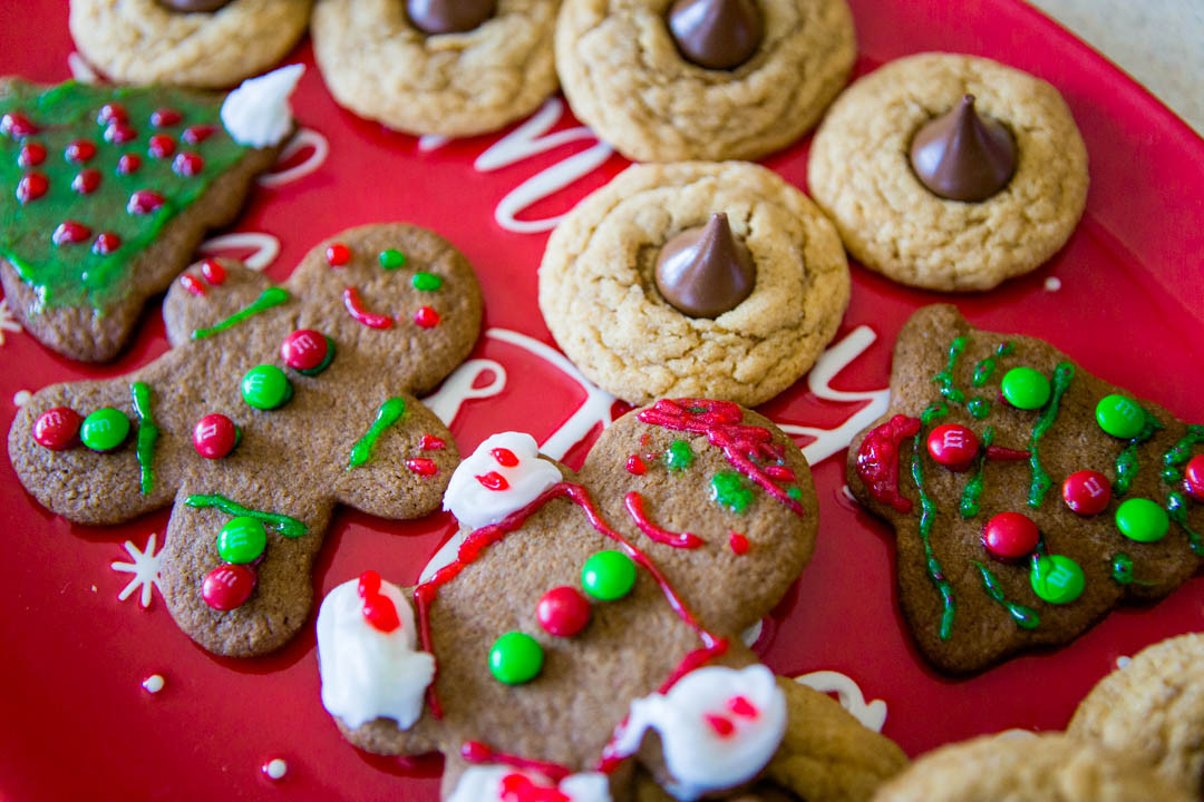 DIY Christmas Cookies
 10 semi homemade Christmas cookies that will save your sanity