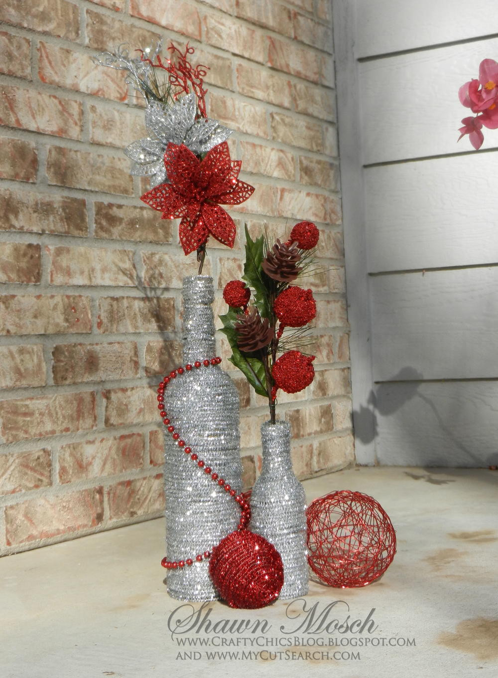 DIY Christmas Decorating
 Wine Bottle DIY Christmas Decor