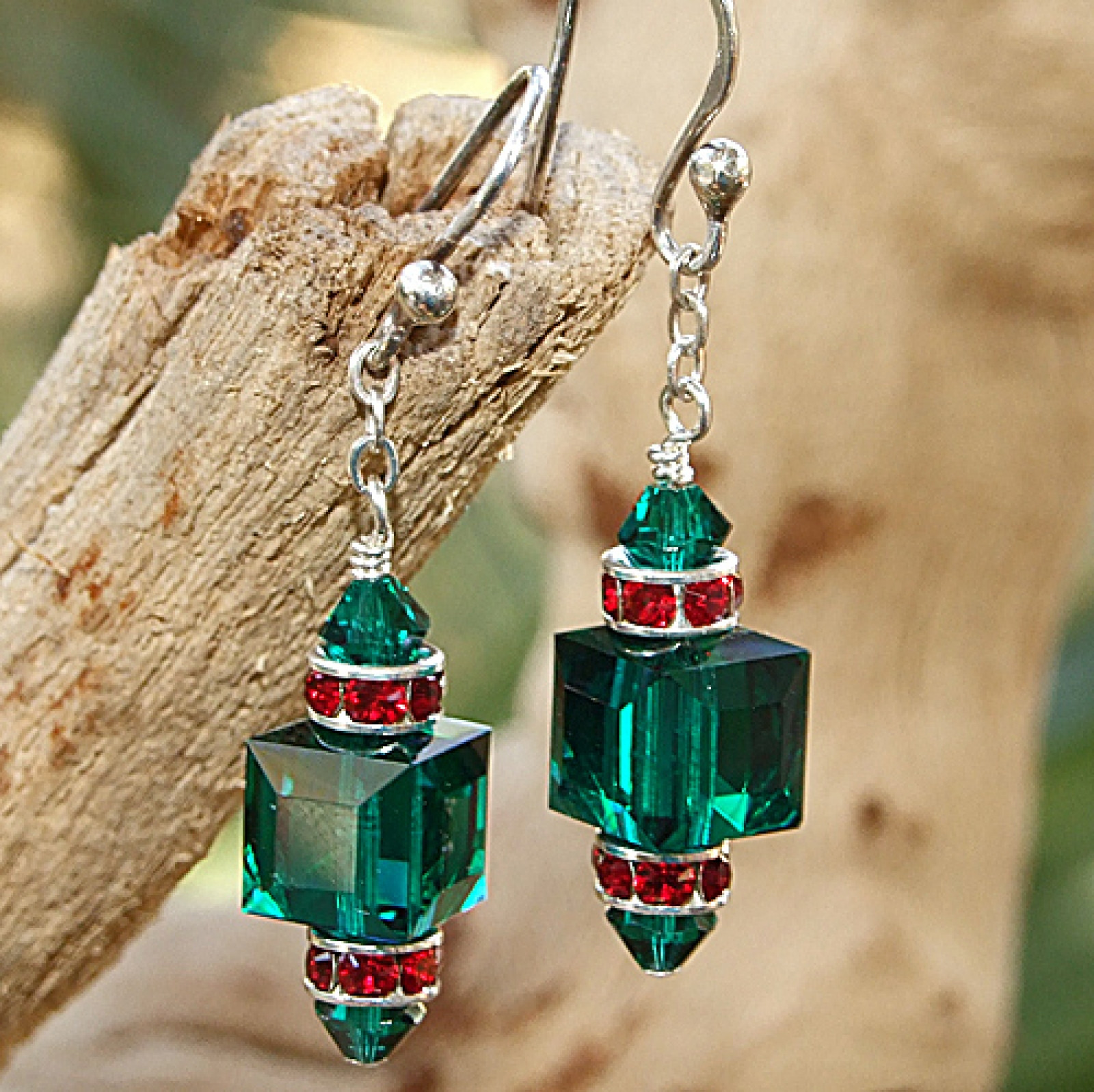 DIY Christmas Earrings
 Green and Red Swarovski Christmas Earrings Handmade