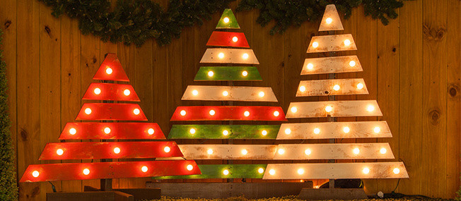 DIY Christmas Light Tree
 11 merry DIY Christmas decorations to ornament your home