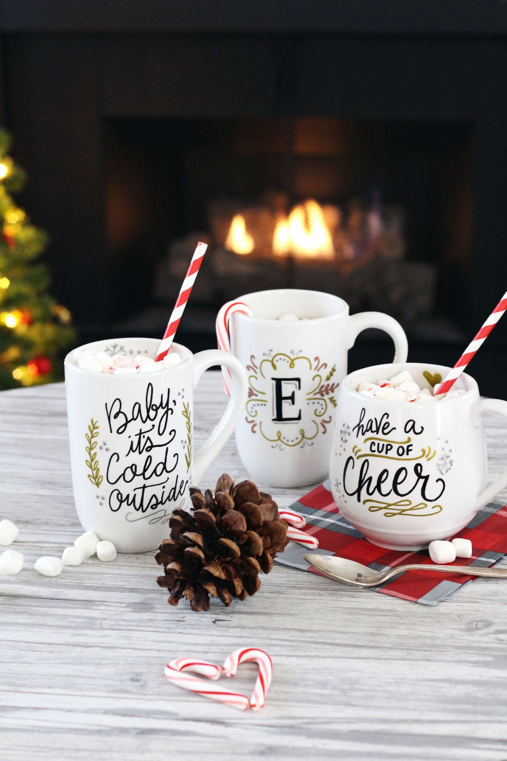 DIY Christmas Mug
 A pretty place for all who love the simple things in life
