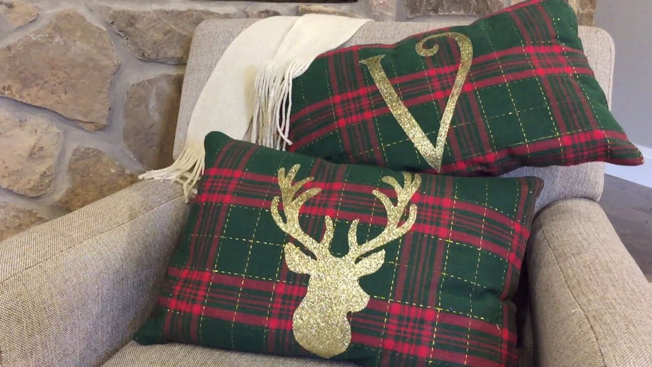 DIY Christmas Pillows
 DIY Christmas Pillows Bring The Essence Holiday Season