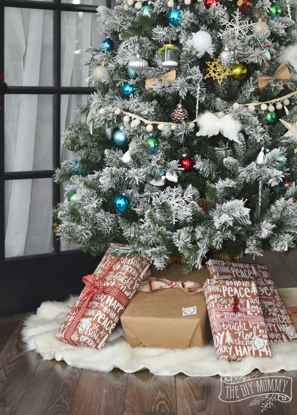DIY Christmas Tree Skirts
 5 Easy DIY Ideas to Make Your Christmas Brighter Enter