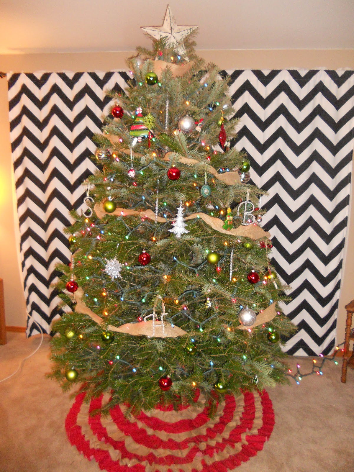 DIY Christmas Tree Skirts
 Woman In Transition DIY Christmas Tree Skirt