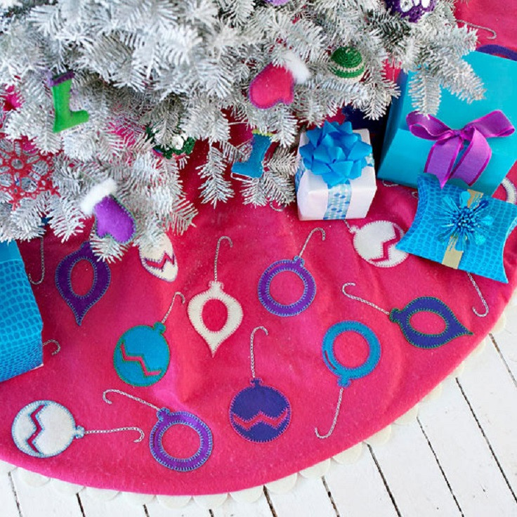 DIY Christmas Tree Skirts
 Top 10 Festive DIY Christmas Tree Skirts Top Inspired