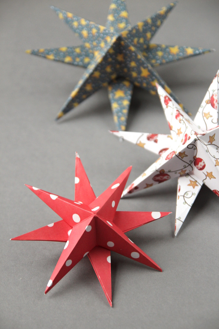 DIY Christmas Tree Star
 DIY 3D PAPER STAR CHRISTMAS DECORATIONS