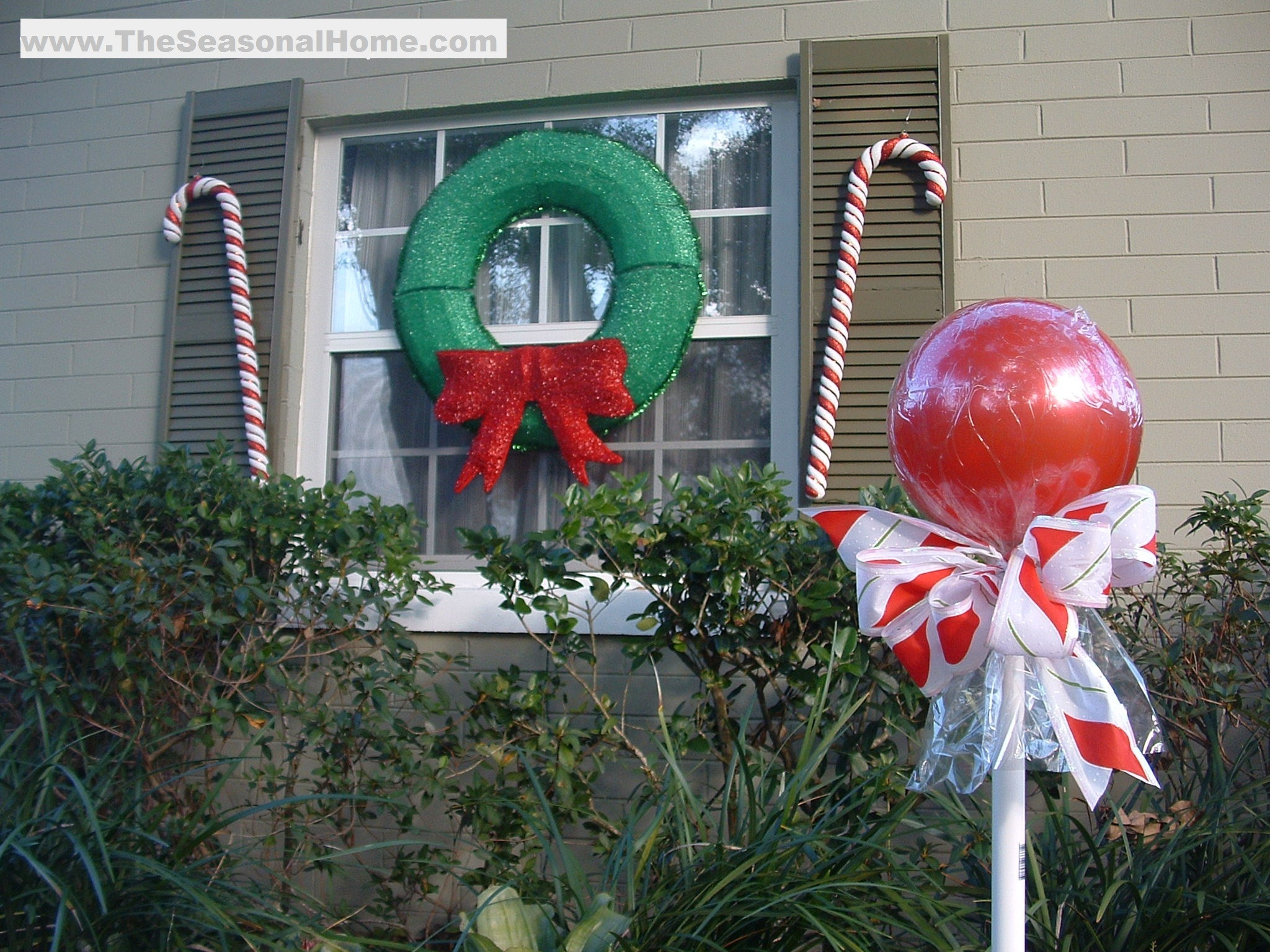 DIY Christmas Yard Decor
 Outdoor “CANDY” A Christmas Decorating Idea The