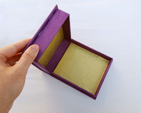 DIY Clamshell Box
 Build a Custom made Clamshell Box for Your Book
