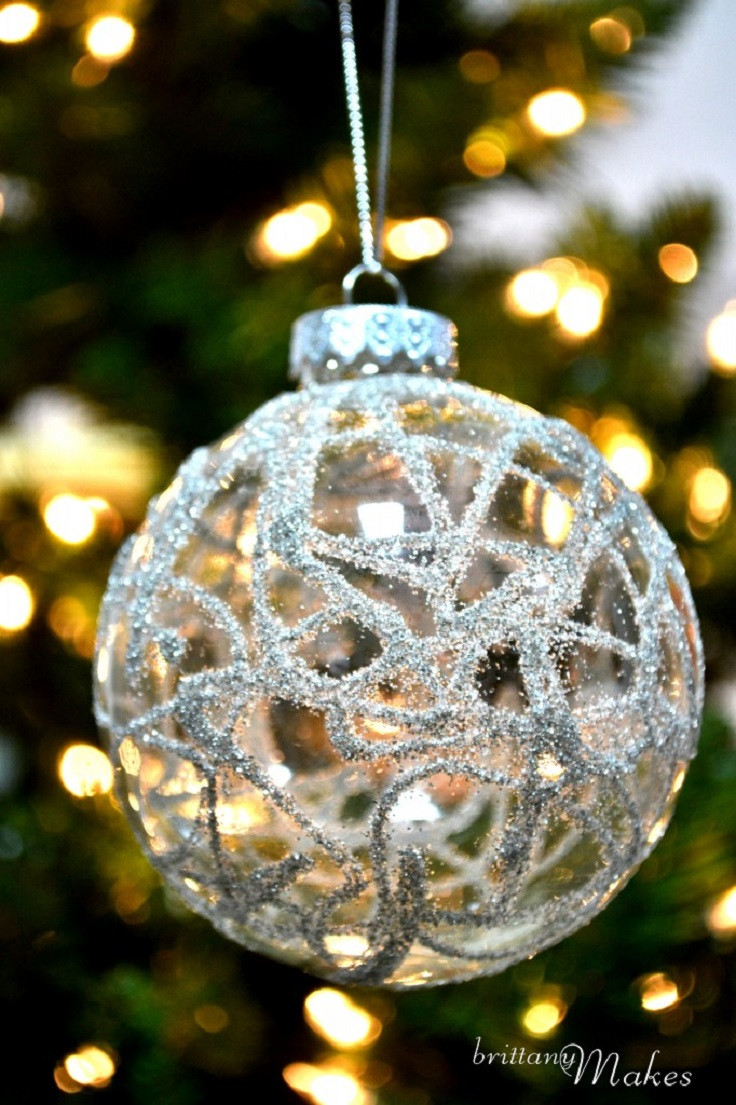 DIY Clear Christmas Ornaments
 Top 10 DIY Christmas Ornaments