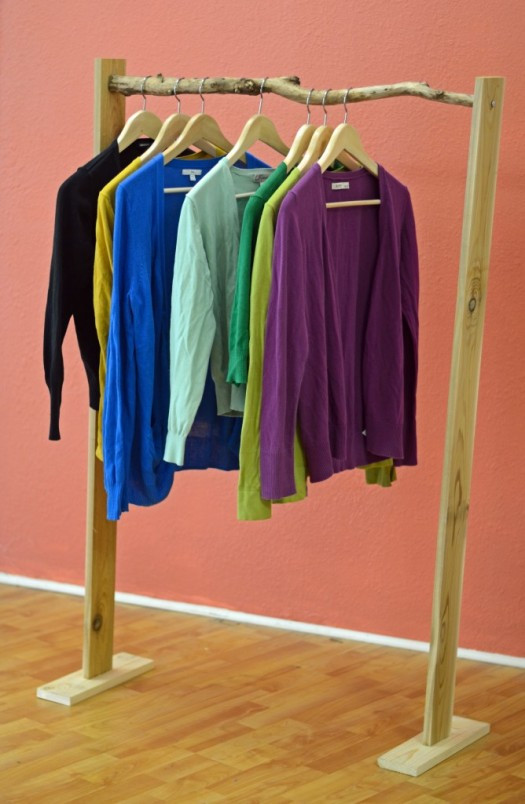 DIY Clothes Rack Cheap
 HOUSE OF PAINT 100 amazing diy projects under $100
