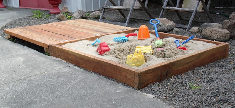 DIY Covered Sandbox
 How to Build a Sandbox 17 DIY Plans