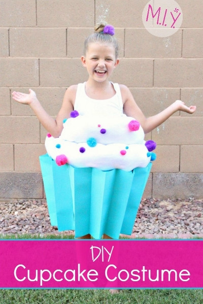 DIY Cupcake Costume
 Delicious DIY Cupcake Halloween Costume A plete