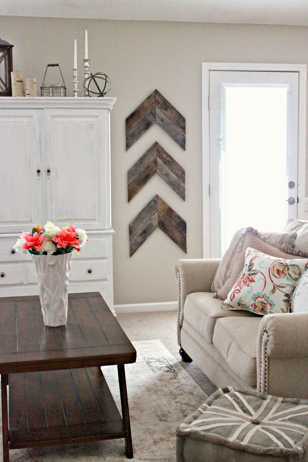 DIY Decor Living Room
 15 Striking Ways to Decorate with Arrows