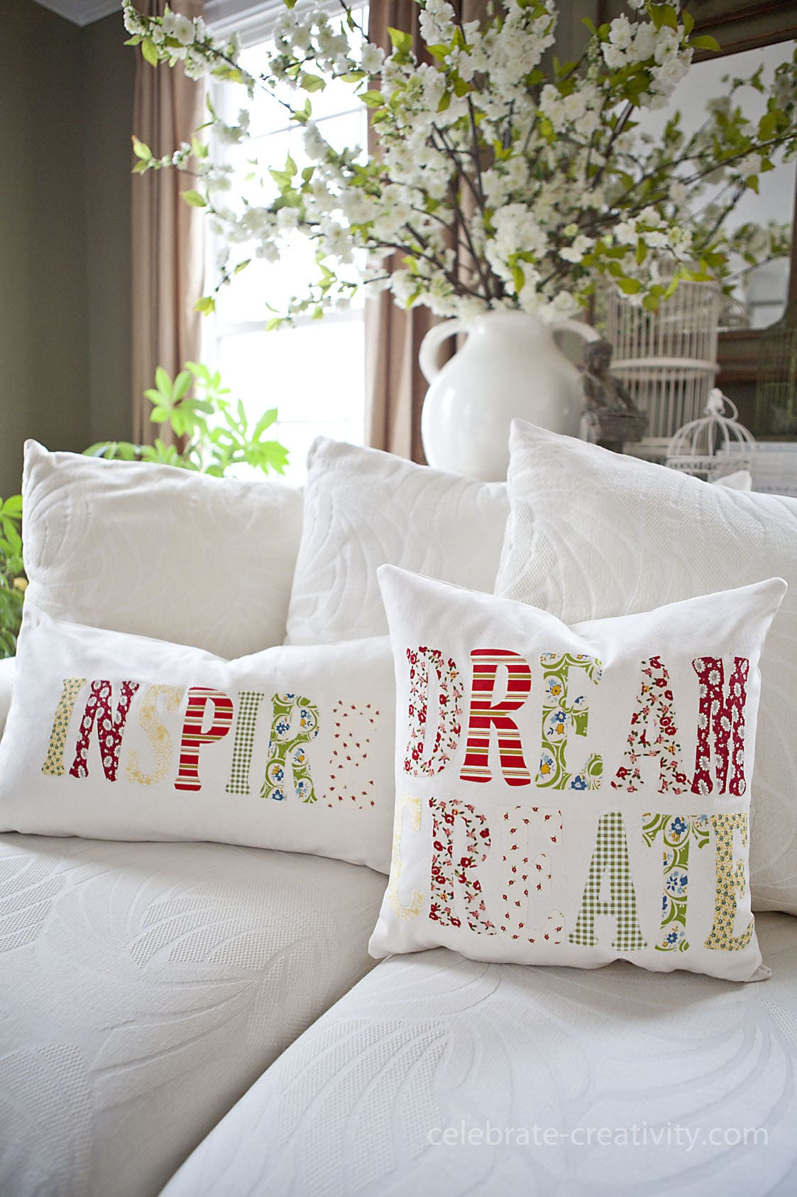 DIY Decorative Pillow
 DIY Inspiration Throw Pillows
