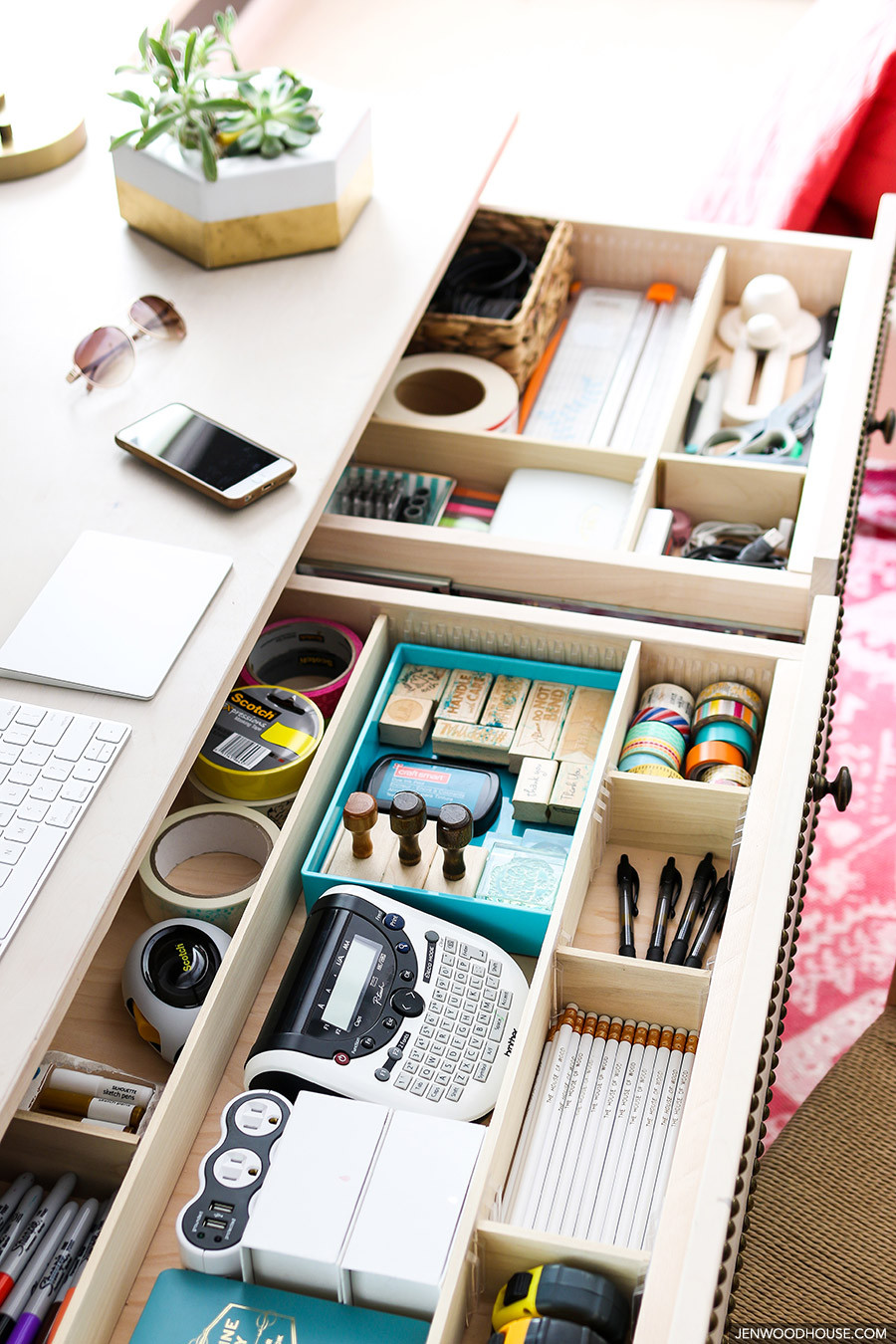 DIY Desk Organization Ideas
 Easy DIY Drawer Divider Organizers