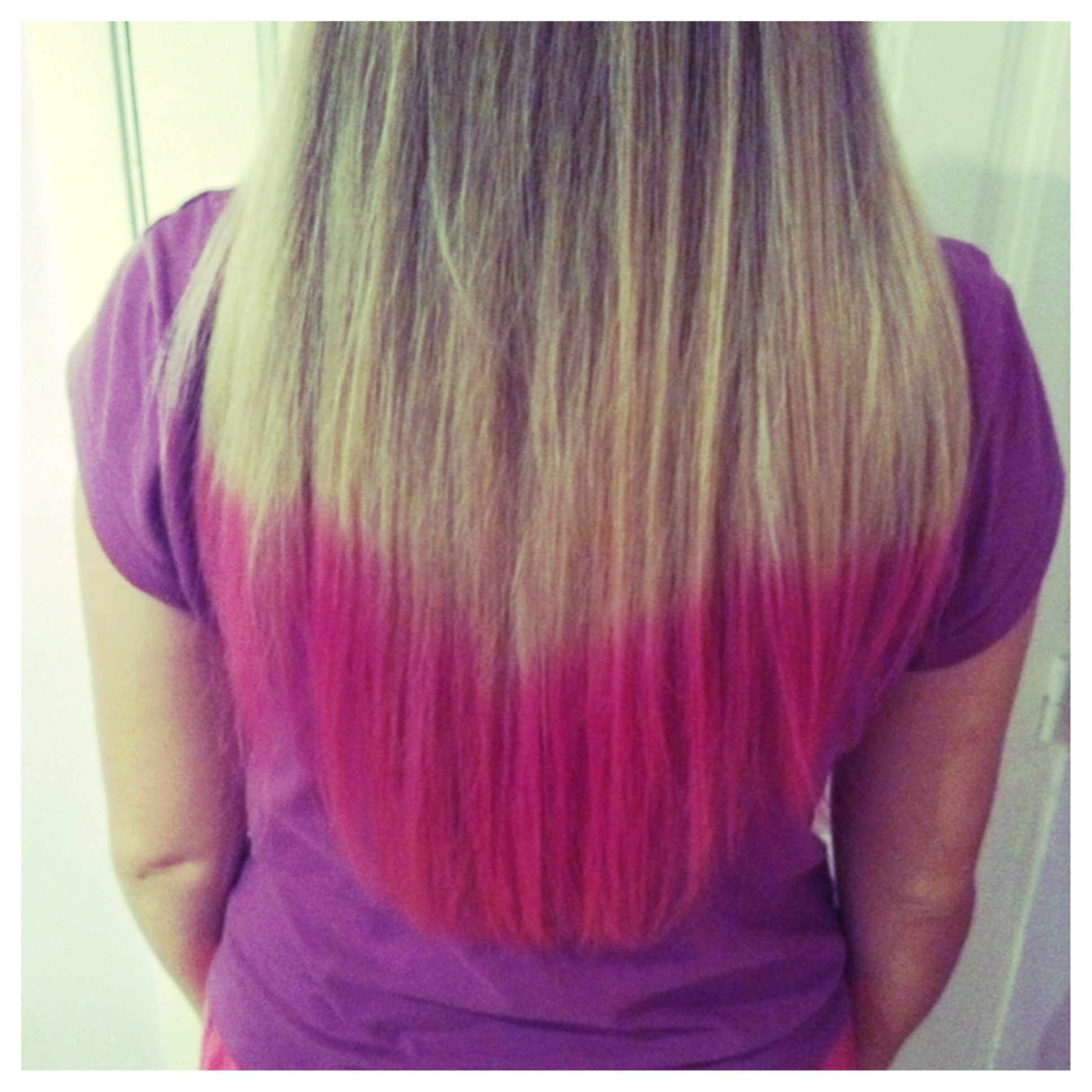 DIY Dip Dye Hair
 DIY Blonde Hair with Pink Dip Dye