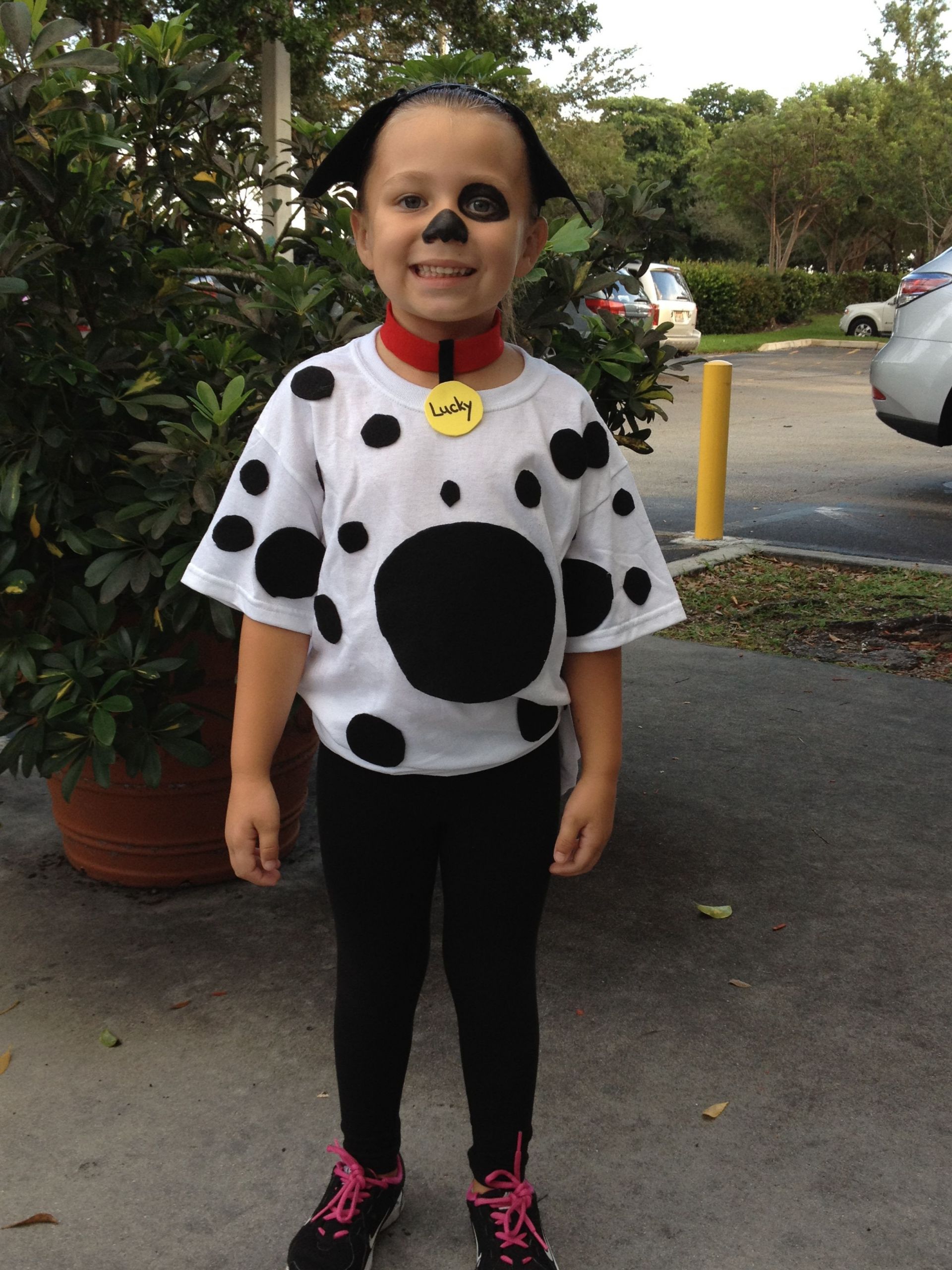 DIY Dog Costume For Kids
 Homemade Dalmatian costume