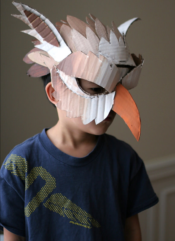 DIY Dragon Mask
 10 DIY Cardboard & Paper Masks for Halloween