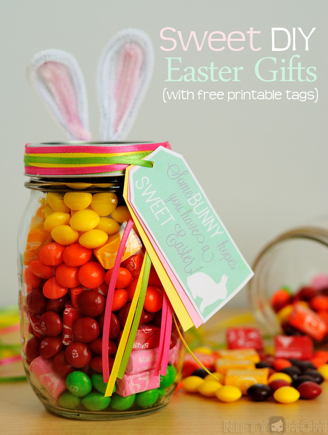DIY Easter Gifts
 2 Sweet DIY Easter Gift Ideas with Printable Tags