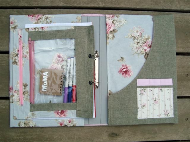 DIY Fabric Planner Cover
 Fabric folder cover