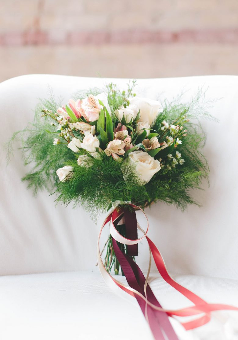 DIY Fall Wedding Bouquet
 How To DIY an Affordable Fall Wedding Bouquet Recipe