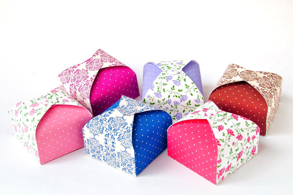 DIY Favor Box
 DIY Printable party favor boxes Set of 6 No glue slotted