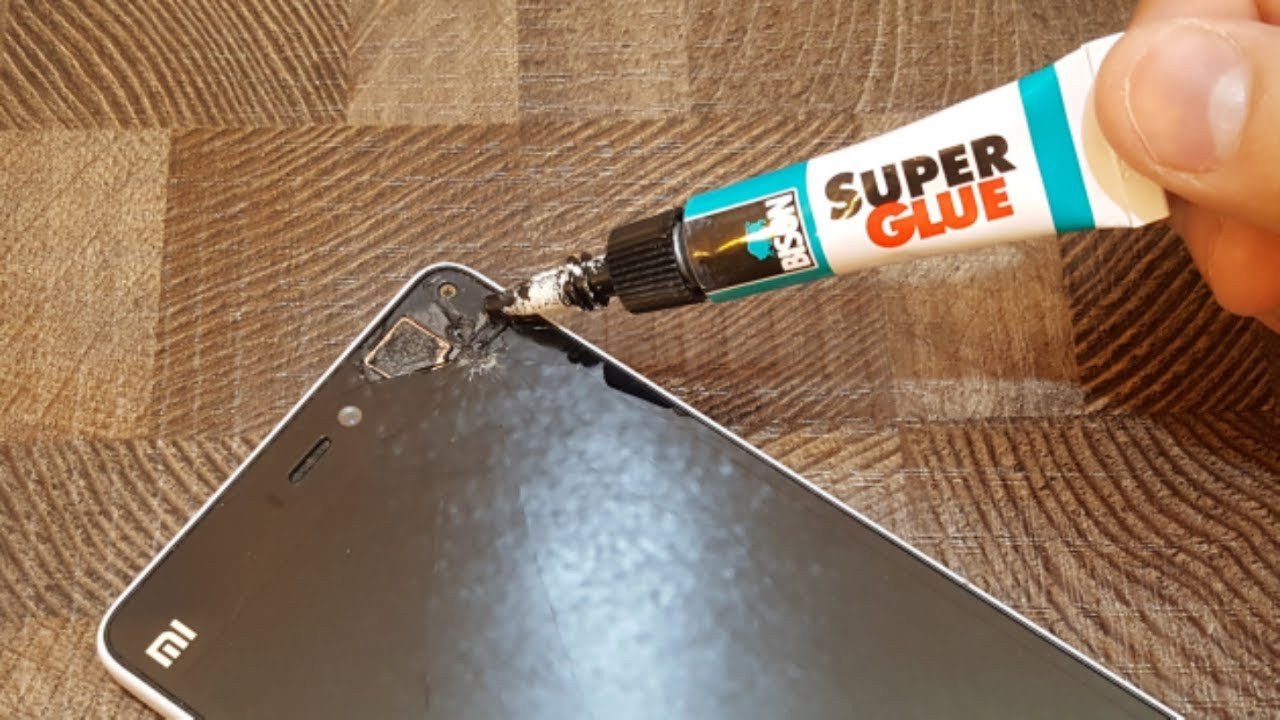 DIY Fix Cracked Screen
 Fix Cracked Phone Screen With Super Glue