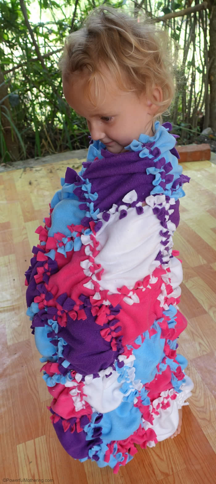 DIY Fleece Baby Blanket
 Patchwork No Sew Fleece Blanket Tutorial